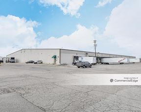 Blue Ash Distribution Center - 11013, 11027 & 11013 Kenwood Road