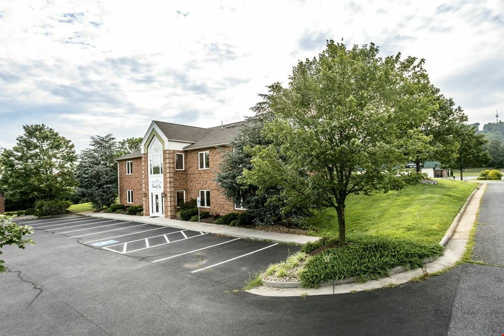 3200 SF PROFESSIONAL OFFICE SPACE AVAILABLE