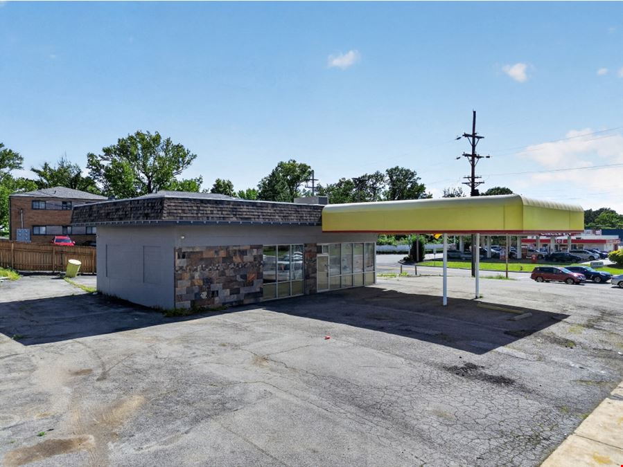 Freestanding QSR On .30 Acres At Signalized Intersection