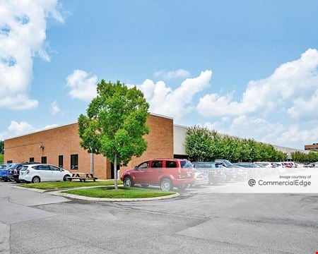 Preview of commercial space at 601 Mainstream Drive