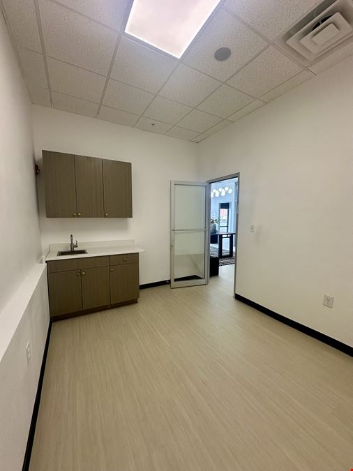 2800 Lawndale Drive