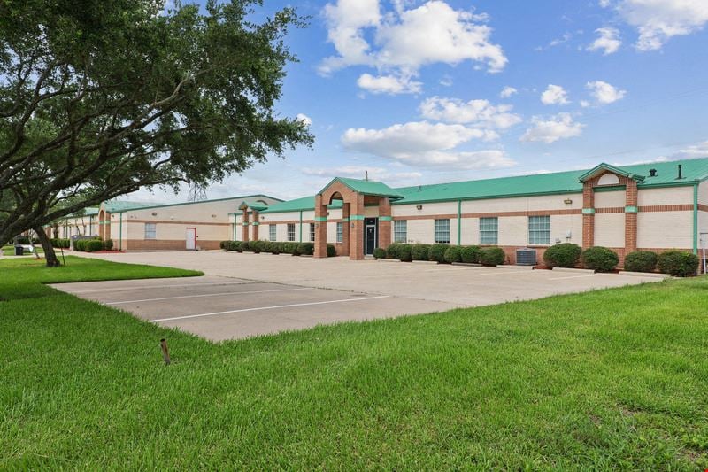 451 Landing Blvd