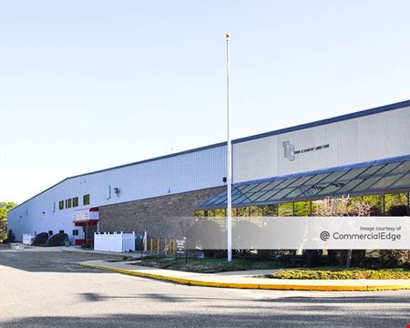 Preview of Industrial space for Rent at 475 Oberlin Avenue South