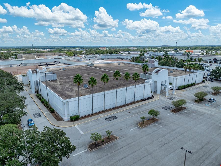 Big Box Retail Space at Lakeland Square Mall
