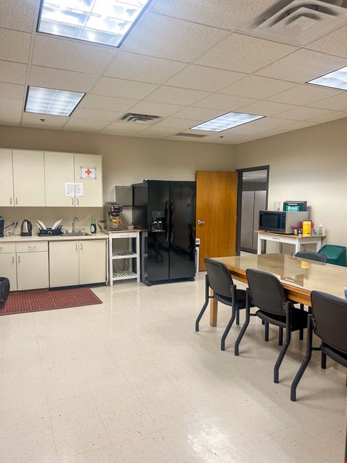 Office/Showroom/Warehouse for Sale or Lease in West Little Rock