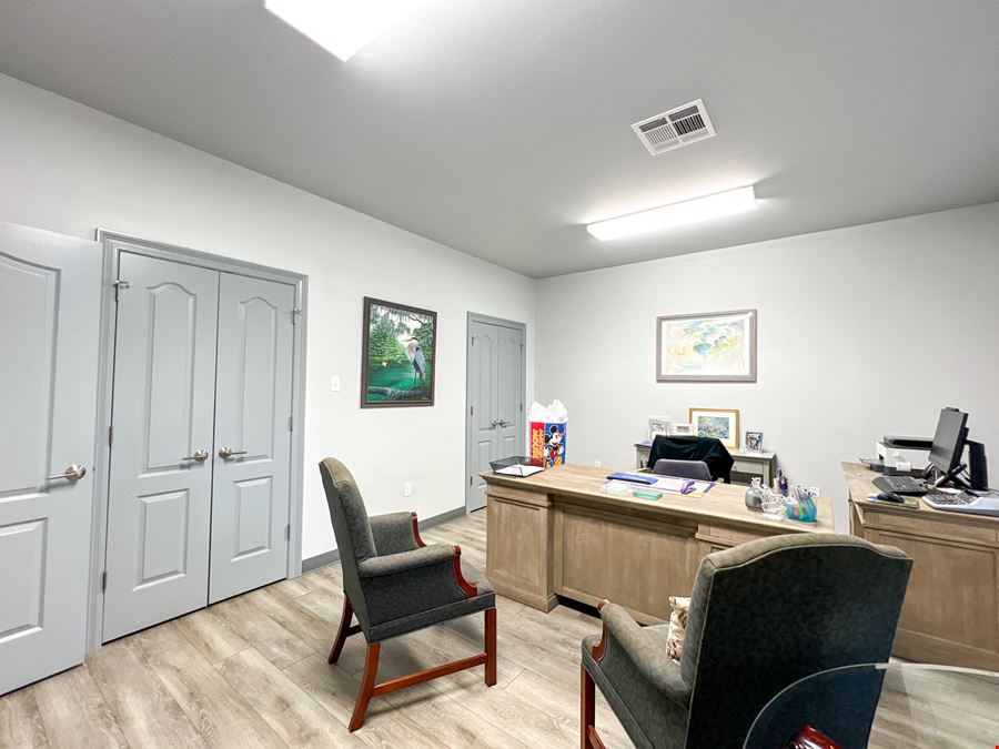 ±6,400 SF Office/Warehouse with Gated Lot and Grade-Level Door