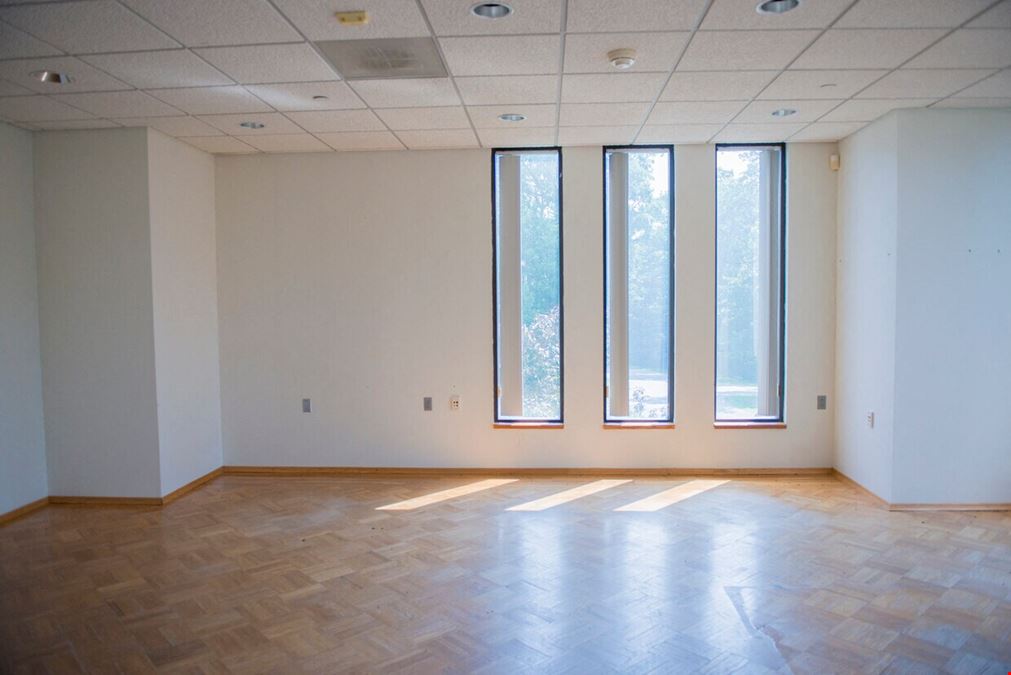 1 Apollo Dr