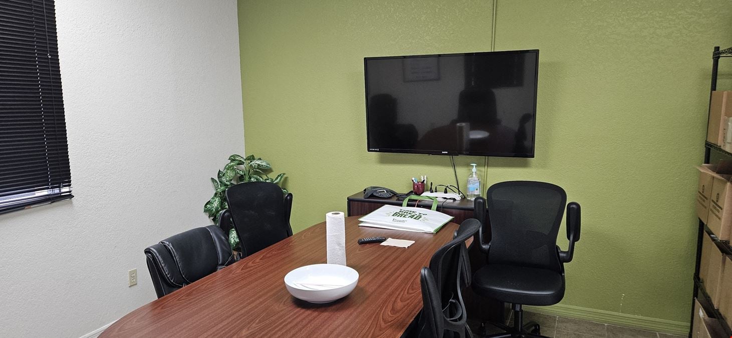 7341 Sq Ft Turnkey Income-Producing Office & Warehouse | Winter Haven, FL