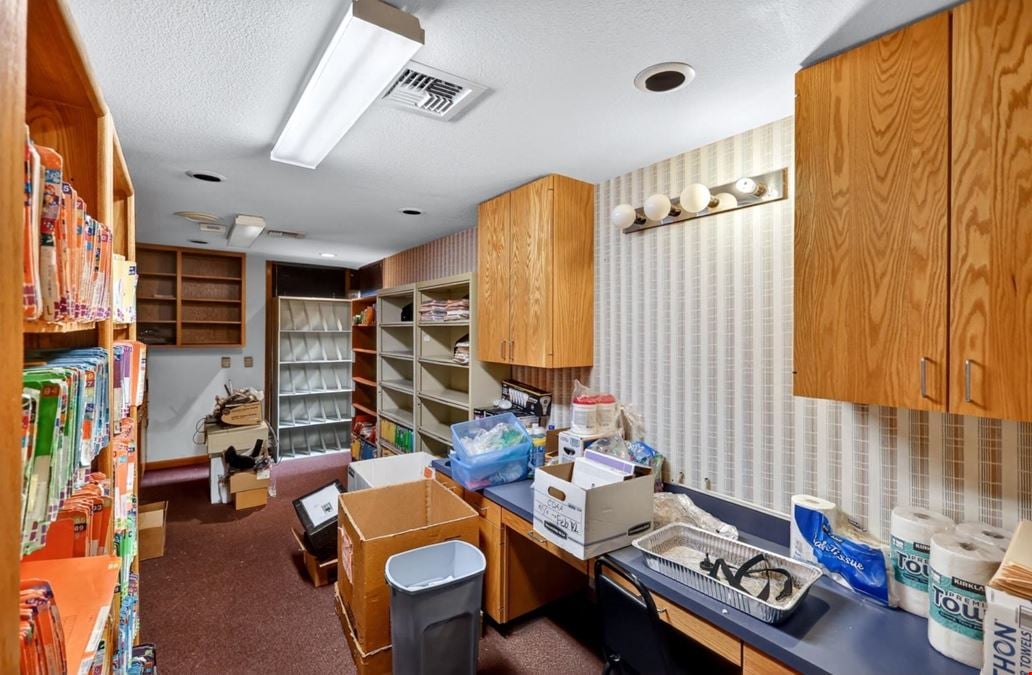 950 W. Ironwood Dr. #1