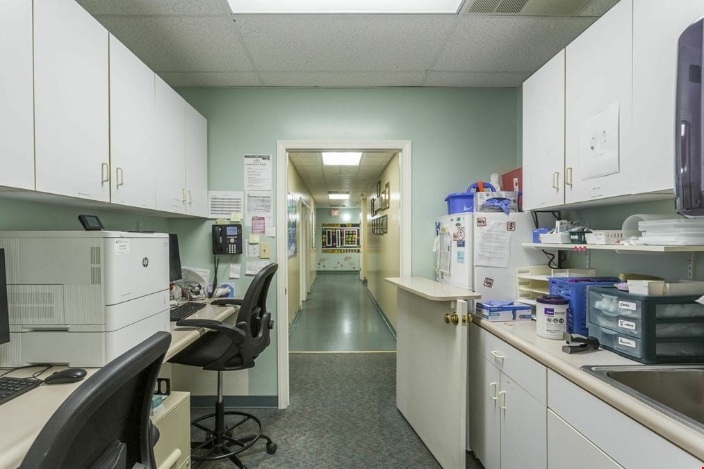 10,950 SF MEDICAL OFFICE FOR SALE OR LEASE
