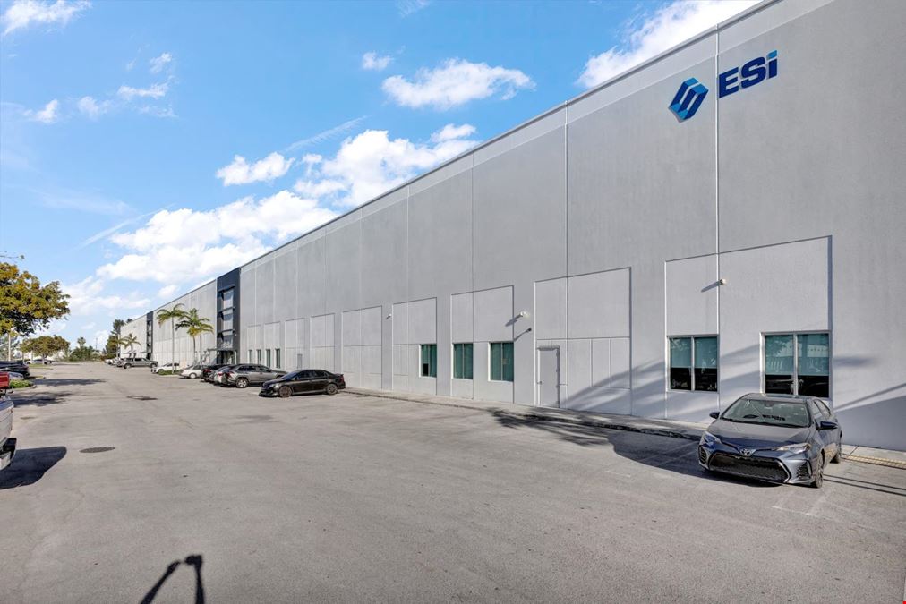 6735 NW 36 St 370
