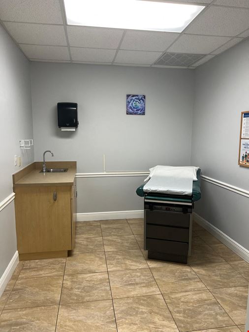 MEDICAL OFFICE - WEST COLONIAL SUBMARKET