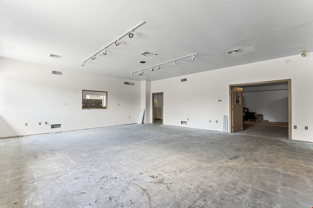 Mixed Use Flex/Res Income Opportunity