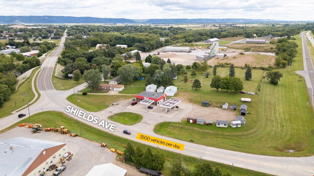 Versatile Automotive & Service Property with Excess Land | Near HWY 61