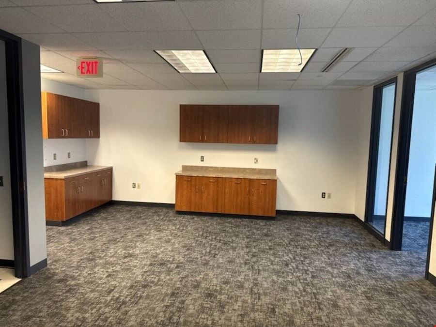 2180 SF Suite 590 Professional and Medical Office Space