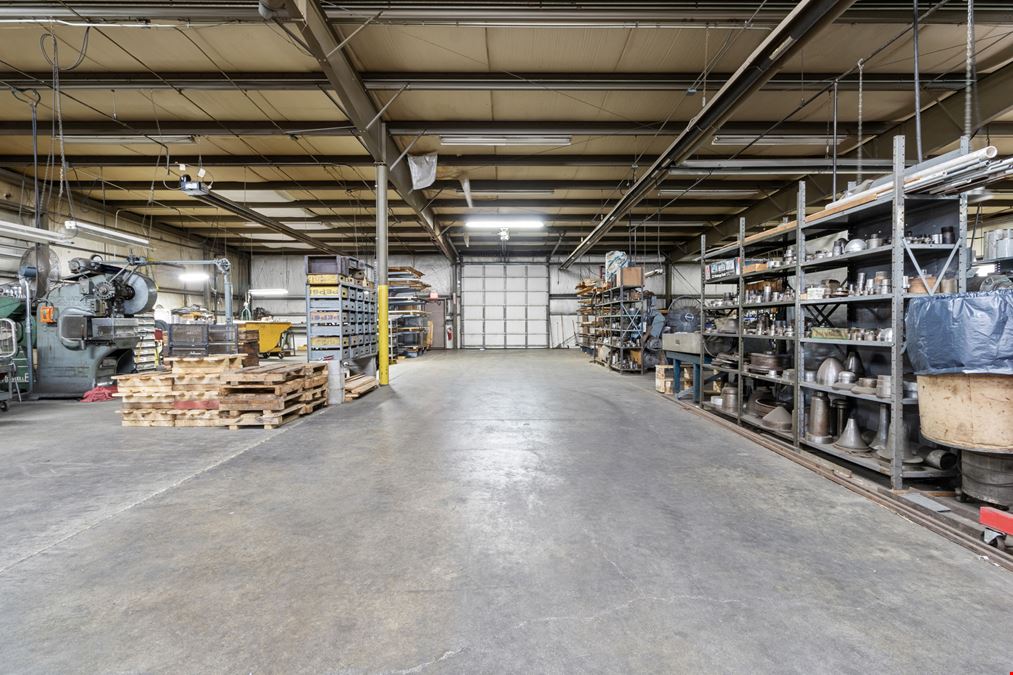 15,000 SF Industrial Building on +/- 1 Acre