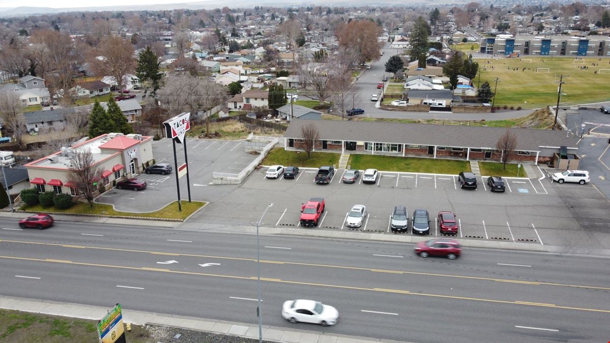 Kennewick Ave. Retail Plaza