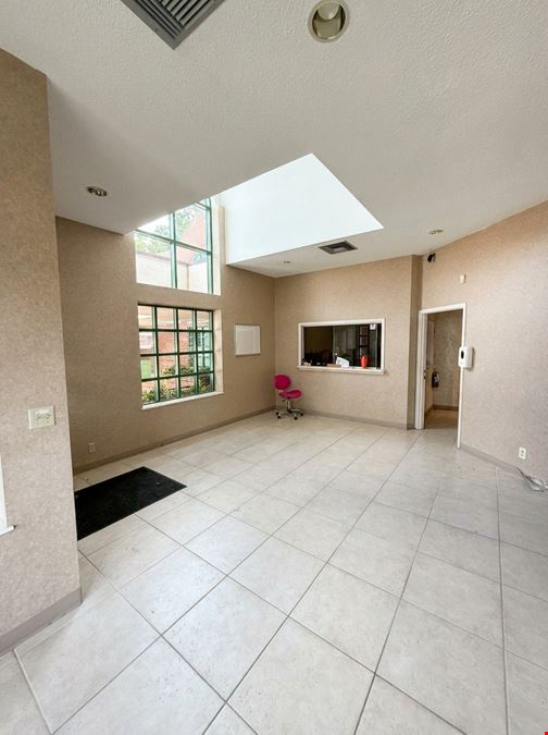 4200 N. Armenia Ave - Suite 1 & 2