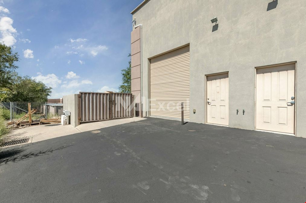 Retail & Warehouse Space