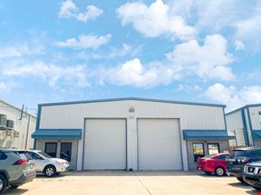 Office Warehouse Suite for Lease just 2 Blocks from MSY