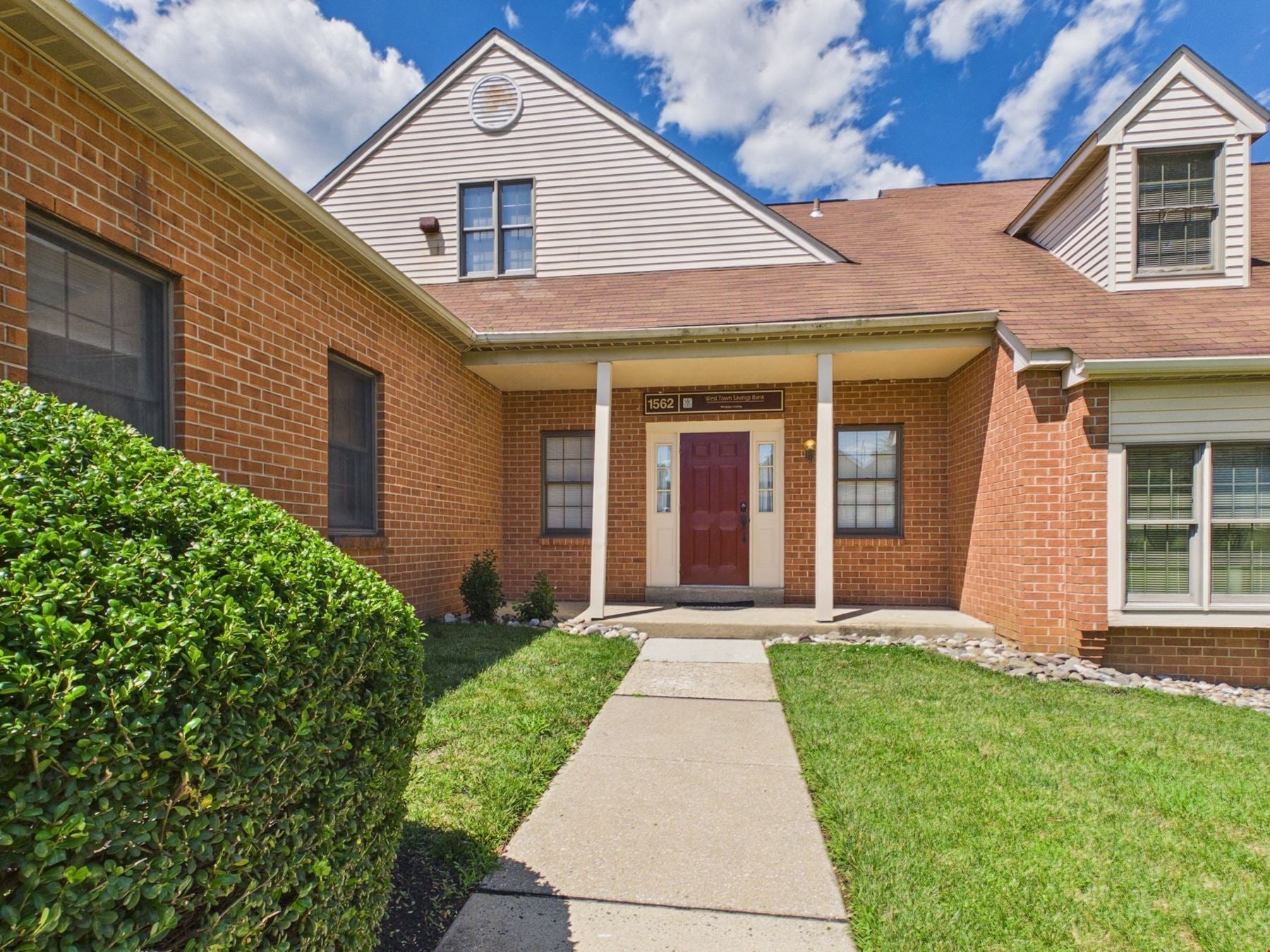 1562 McDaniel Drive