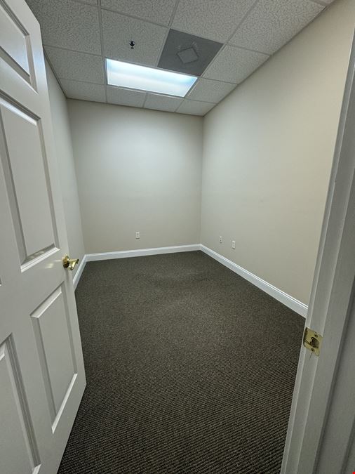 Plantation Commons II Office Suite for Lease