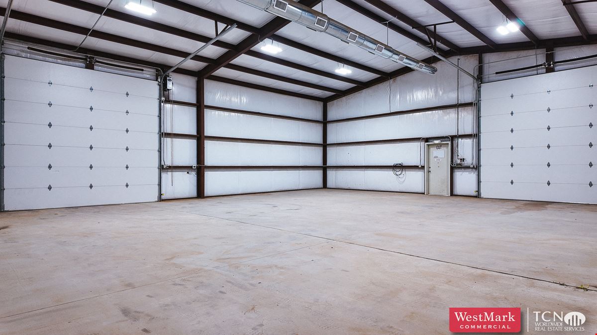 Office/Warehouse on 1 Acre