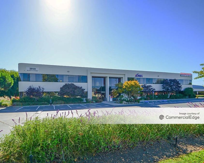 Aquatic Park Center - 2910 7th Street