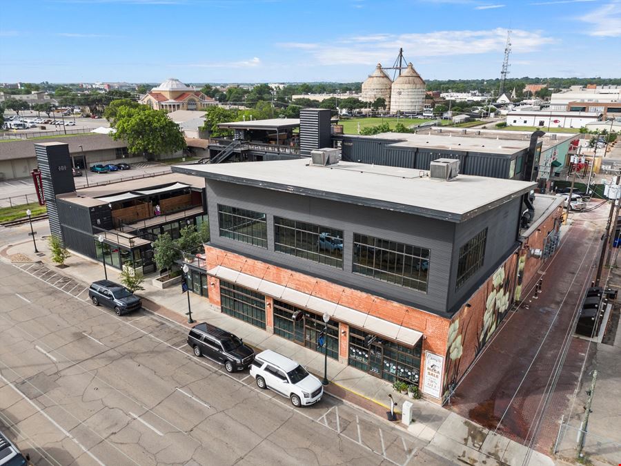 319 S 4th St