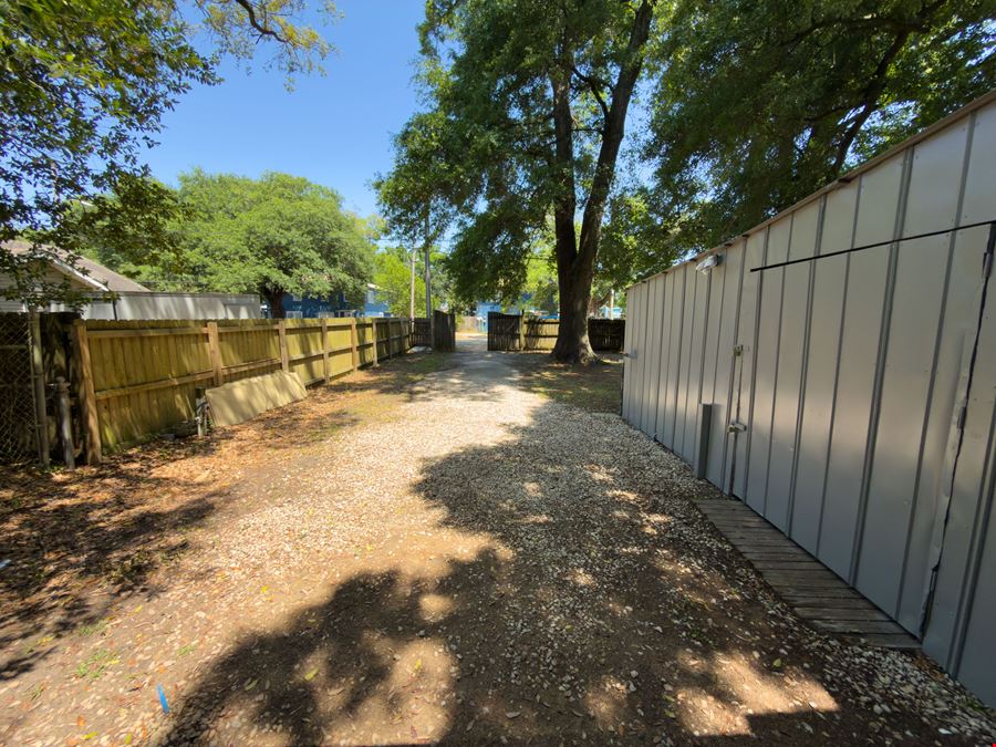 HC/LI Zoned Warehouse Near Downtown Pensacola