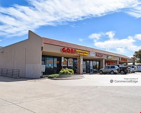 Preview of Retail space for Rent at 725 South Interstate 35 East