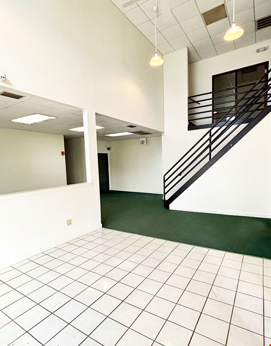 5147 Clifton