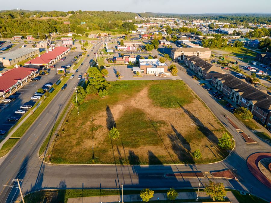 2600 & 2620 North Donaghey Ave
