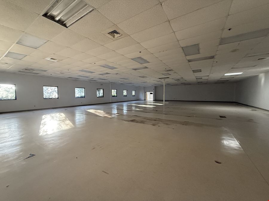 Office/ Warehouse Industrial Building