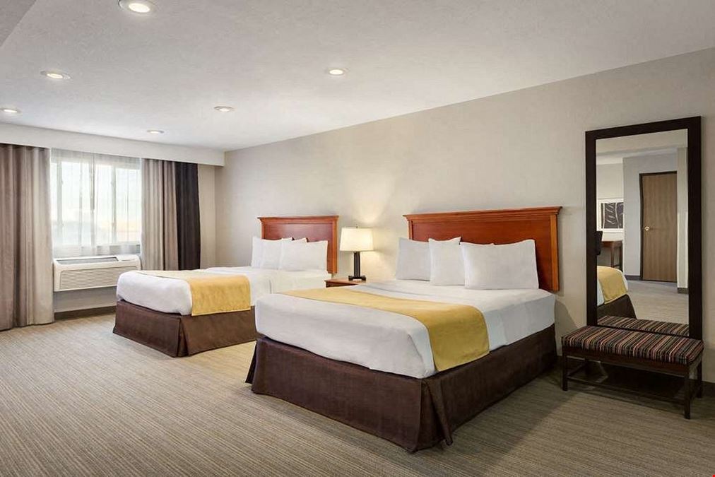 Country Inn & Suites Sidney