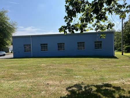 Preview of Industrial space for Rent at 644 Amity Rd