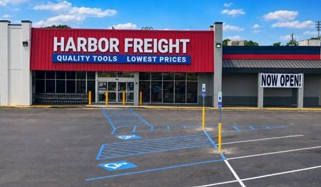 Preview of Retail space for Rent at 163 N Brindlee Mountain Pky. Arab, AL