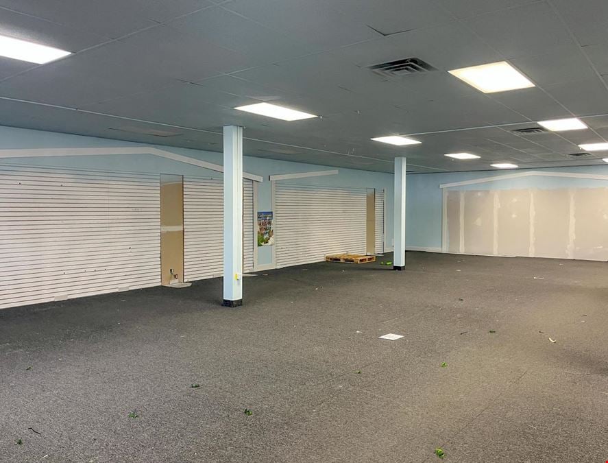 9,500 SF Anchor Space | Miracle Mile Rochester