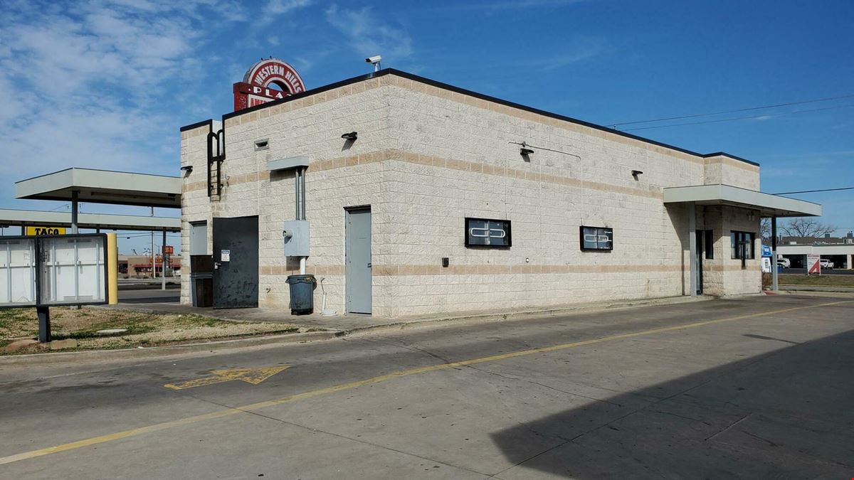 8621-8751 Camp Bowie Blvd W