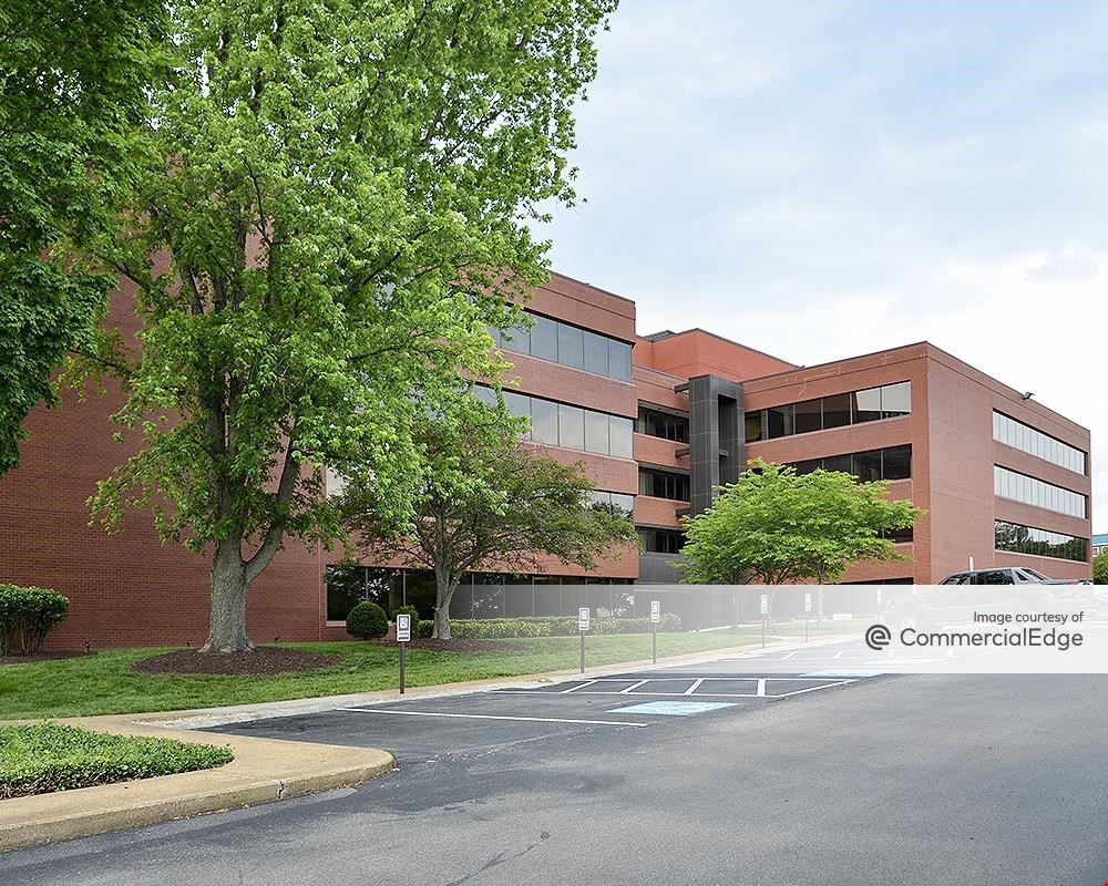 Maryland Farms Office Park - Parklane Building