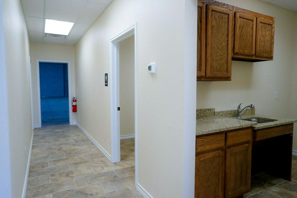 Sublease Opportunity with 191 Frontage