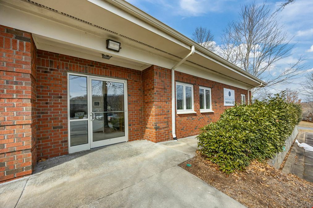 9 Walden Ridge Dr, Suite 30 - Lab Space