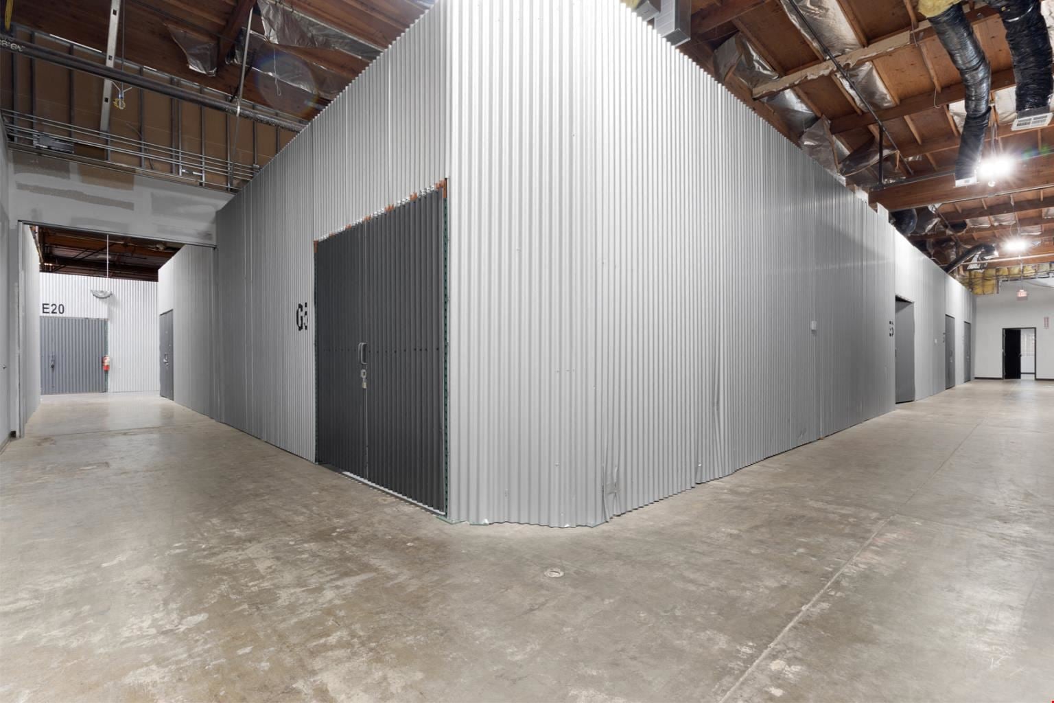 ReadySpaces Santa Ana