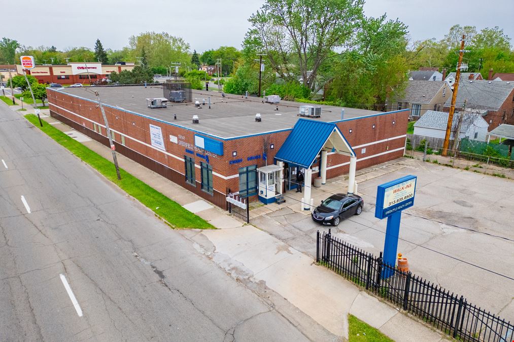 19141 Greenfield Rd / Greenfield Medical Building