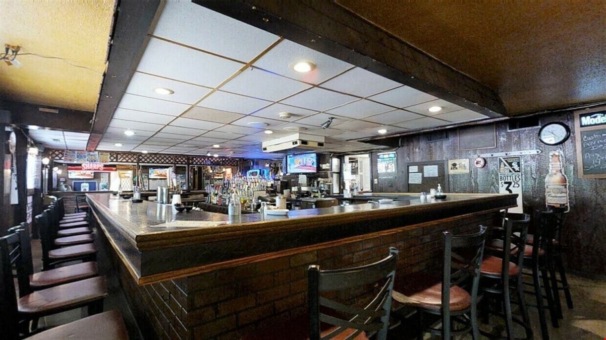 Arvin's Cedar Bar