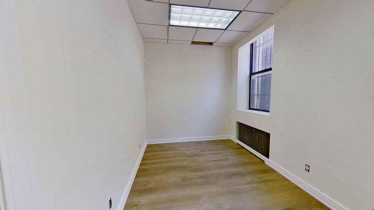 129 E 124th St