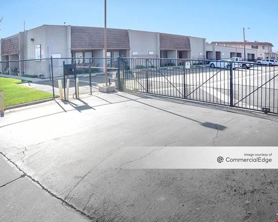 Preview of Industrial space for Rent at 425 West La Cadena Drive