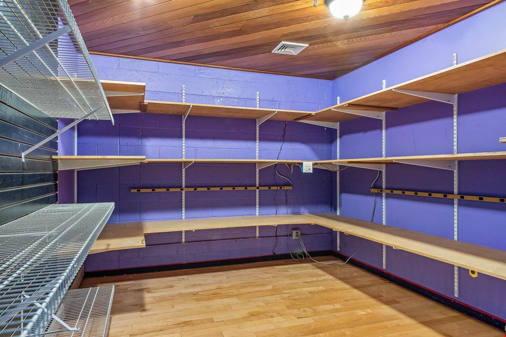 High Profile 6,950sf Retail Space for Lease in Danvers, MA