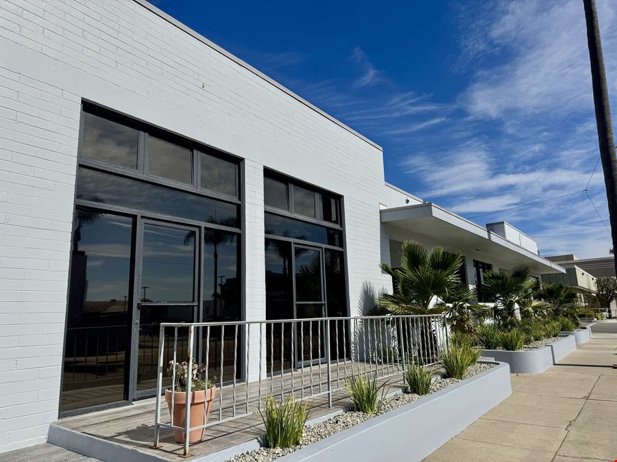 2633 Loma Vista Rd
