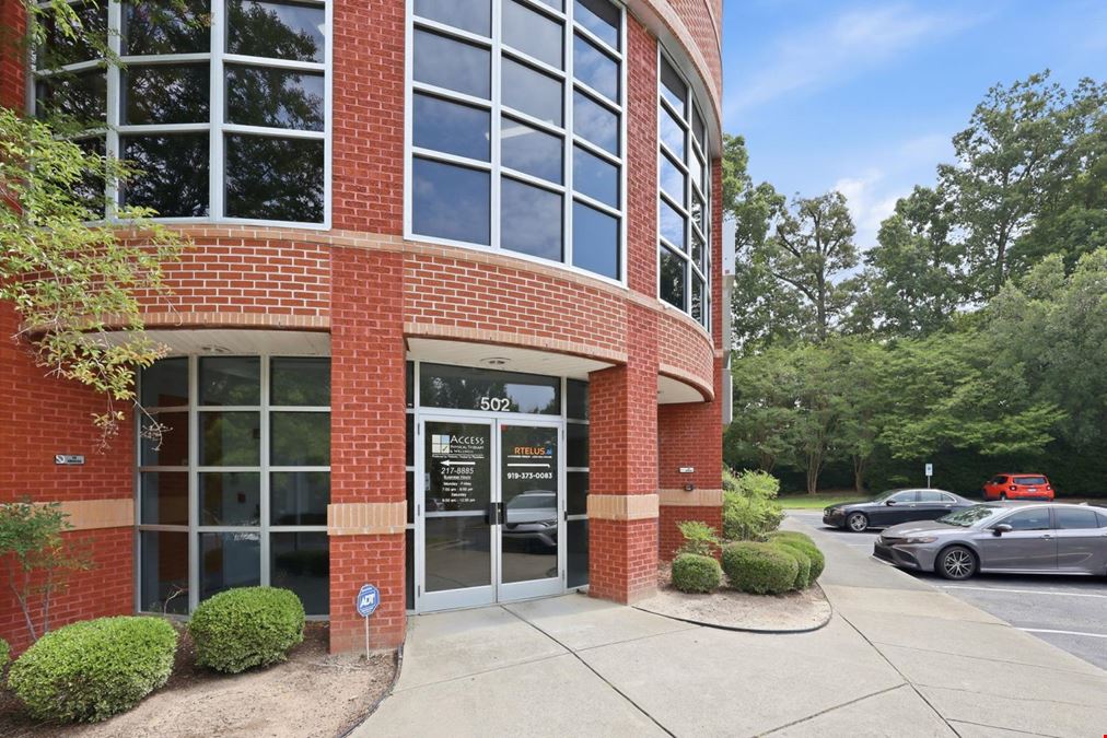 3 Suites at 502 McKnight Drive